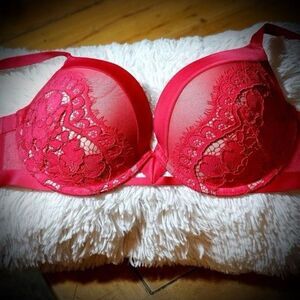 Victorias Secret Very Sexy Lace Push Up Bra